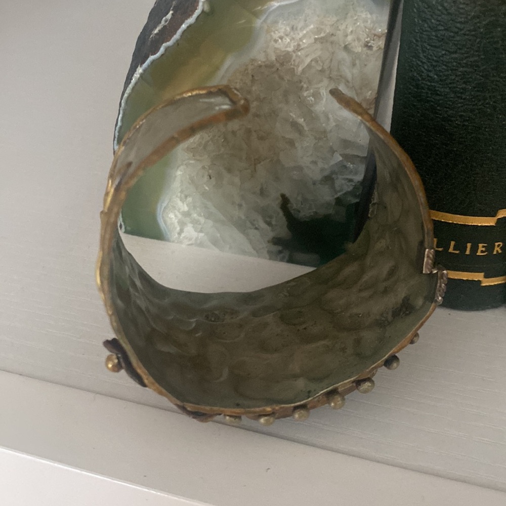 Cuff bracelet - Picture 4 of 5